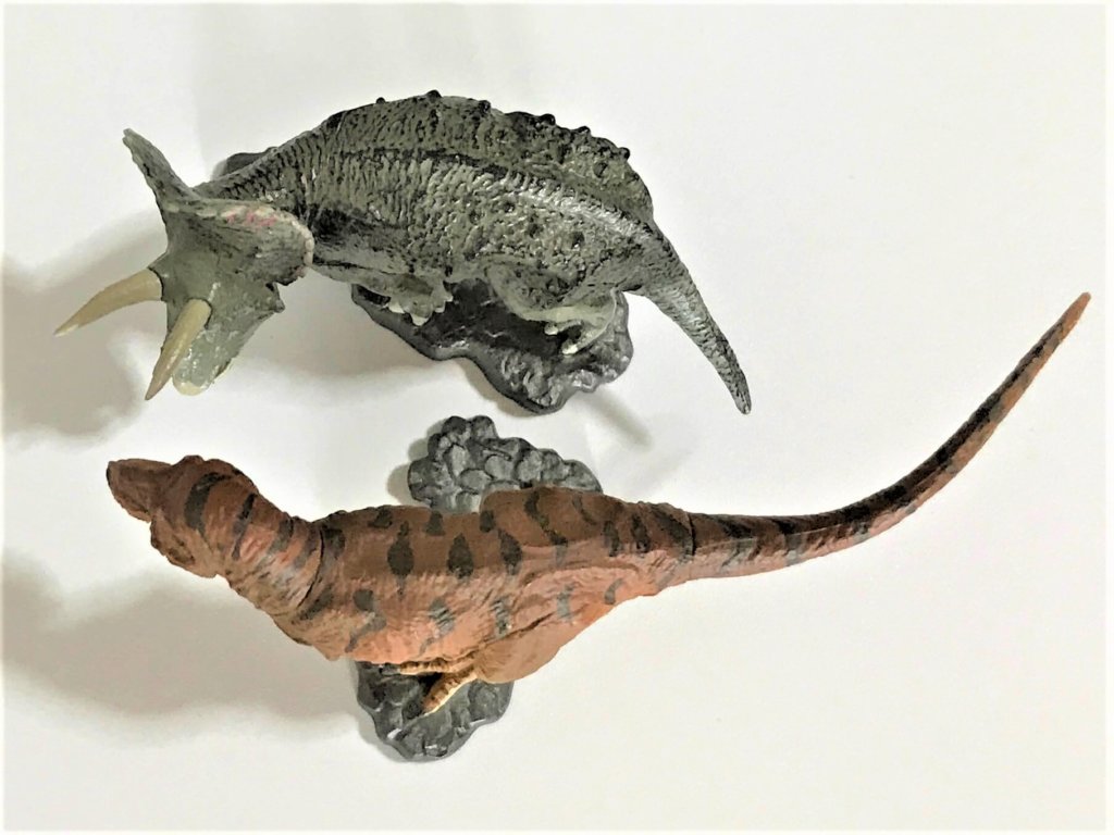 海洋堂のminiQシリーズ「白亜紀の対決　ティラノサウルスVSトリケラトプス」