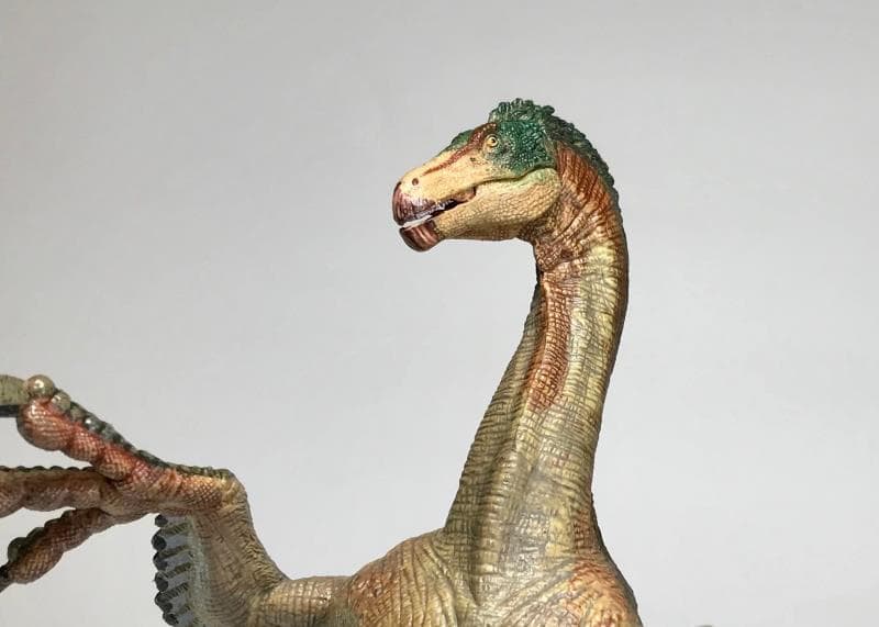 パポのテリジノサウルスのフィギュアレビュー