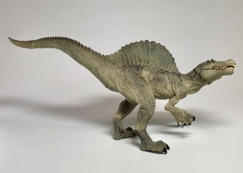恐竜フィギュア スピノサウルス Papo レビュー Dinocom