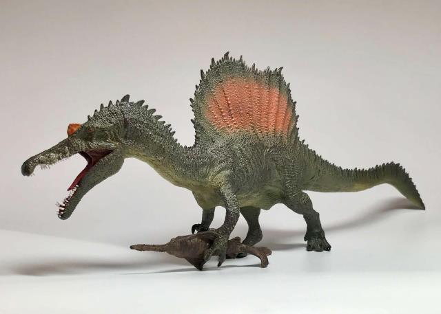 恐竜フィギュア】スピノサウルス（NoBrand）レビュー | DINOCOM